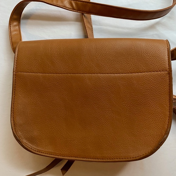 Charlotte Russe Embroidered Floral Bag - Picture 6 of 6